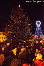 * Z DĚNÍ VE MĚSTĚ