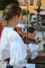 * Z DĚNÍ VE MĚSTĚ