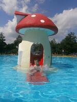 * Z DĚNÍ VE MĚSTĚ